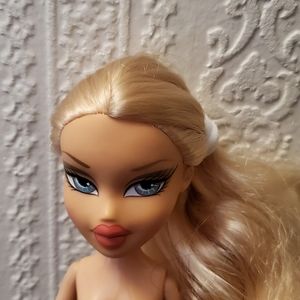 Bratz doll